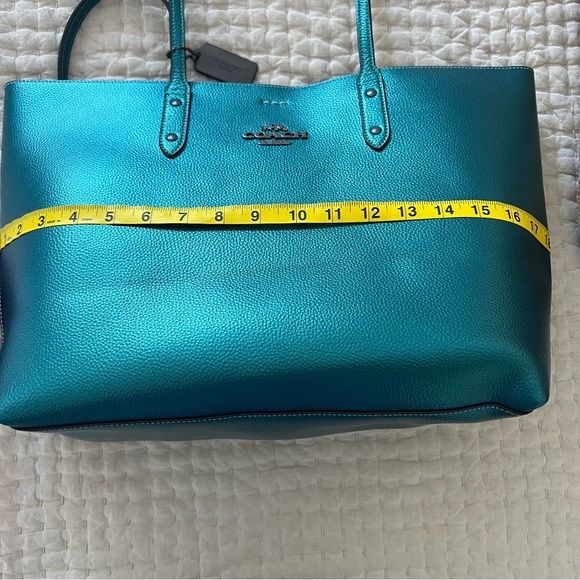 COACH‎ Style F79983 Green Metallic Town Tote - Picture 11 of 11